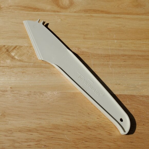 VTG Tupperware Party Game Gifts Kitchen Gadgets Fun And Quirky Kitchen Tools Set - Picture 6 of 7